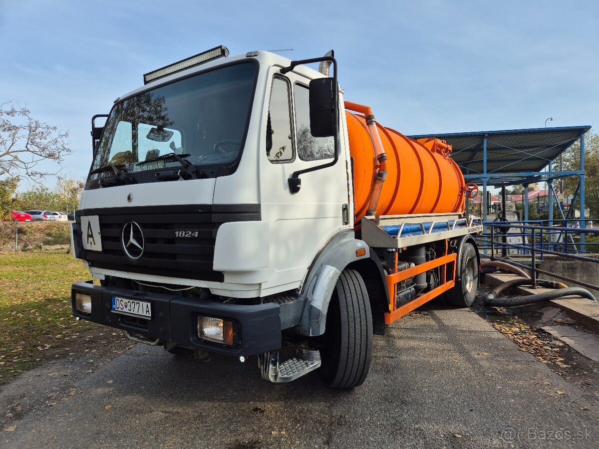 Mercedes Benz SK 1824