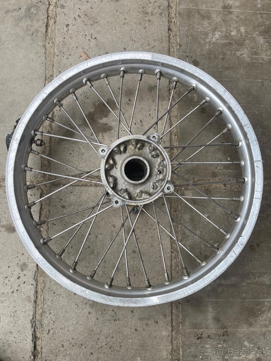 Predám zadné koleso rmz 450
