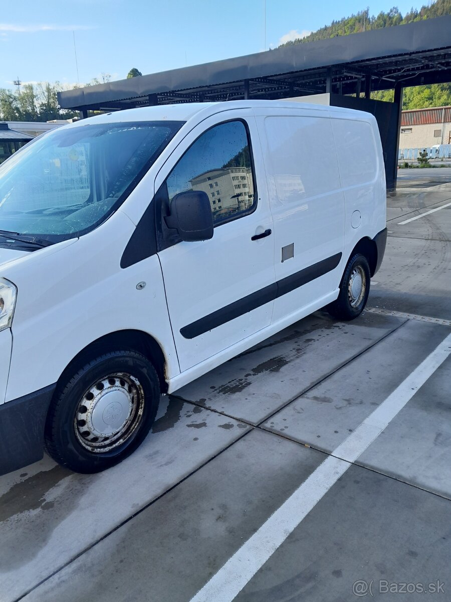 PEUGEOT EXPERT s chladením