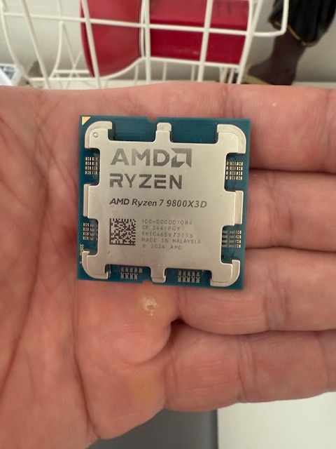 AMD Ryzen 7 9800X3D