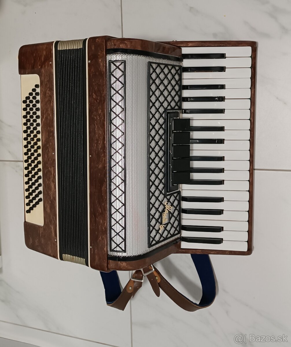 Akordeón, Harmonika