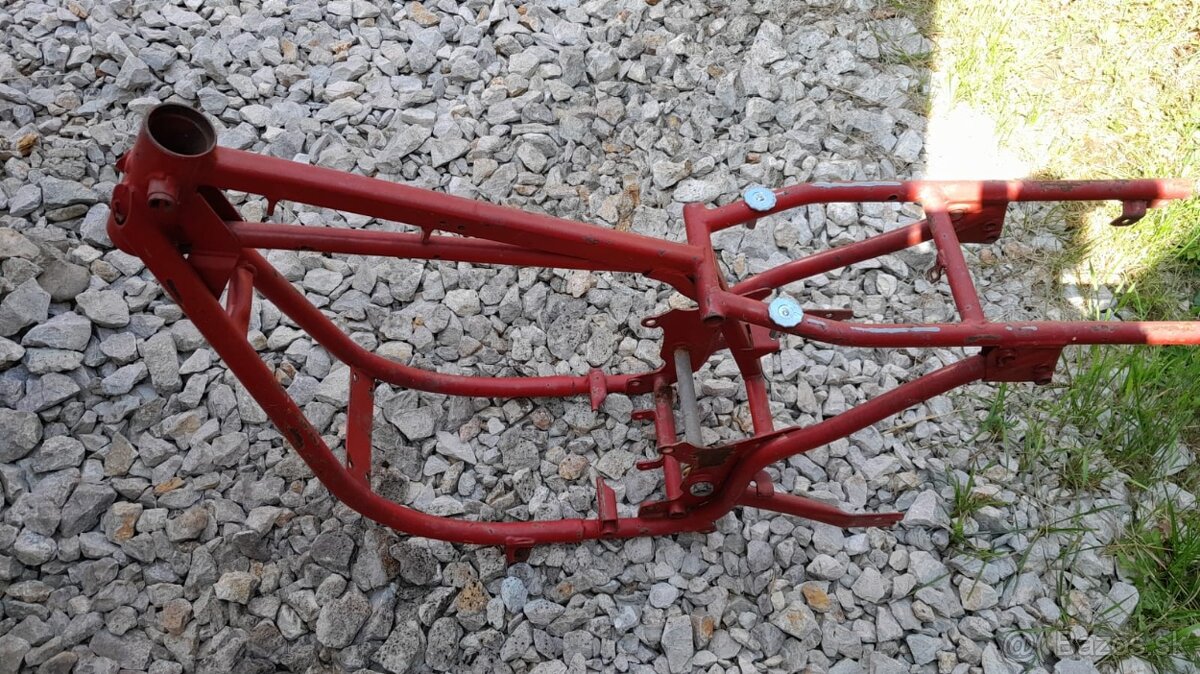 Jawa 634 rám