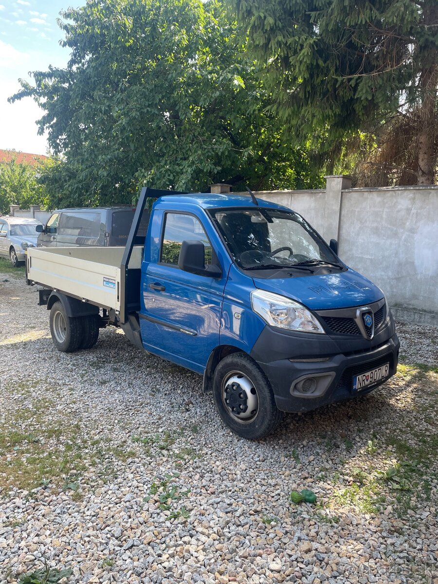 Prenajom piaggio porter sklapač
