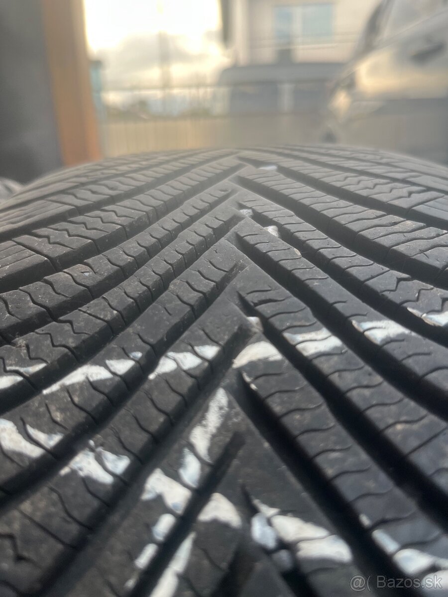 Michelin 225/55 r17