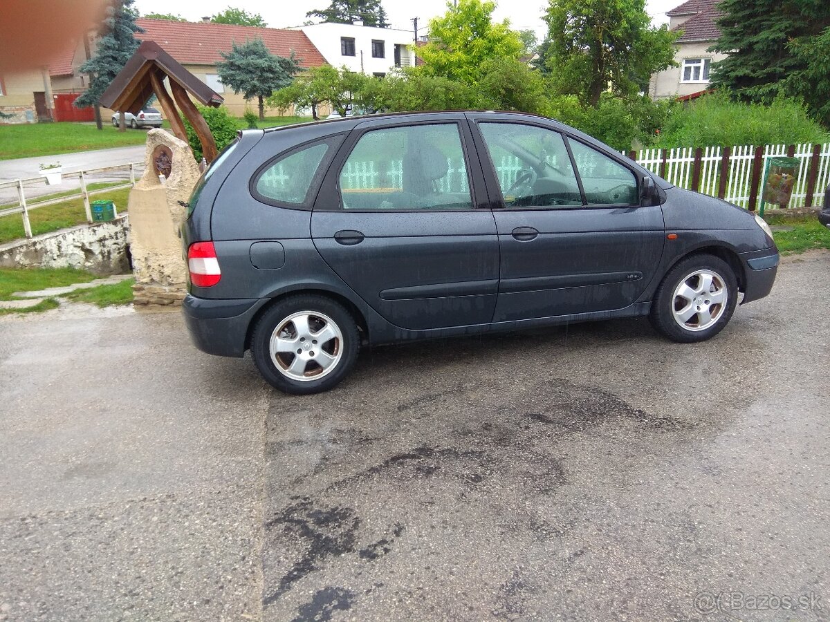 Renault megane scenic