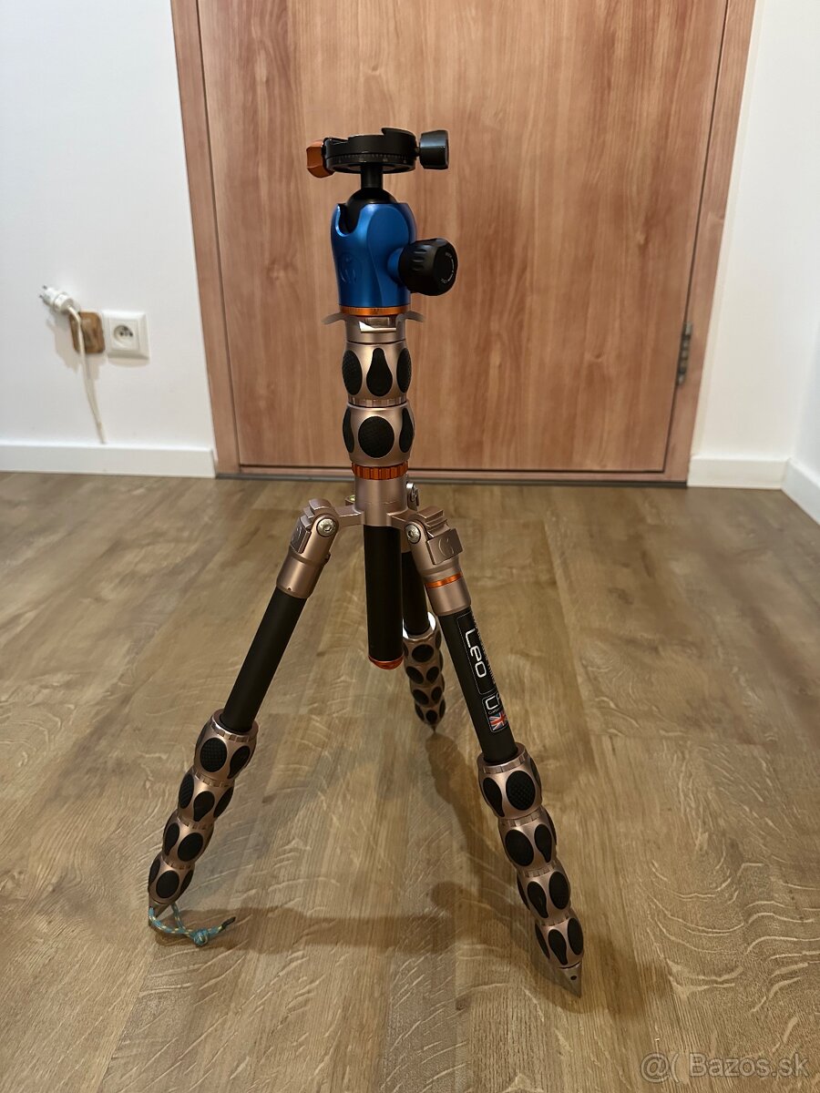 karbónový statív 3 Legged thing LEO