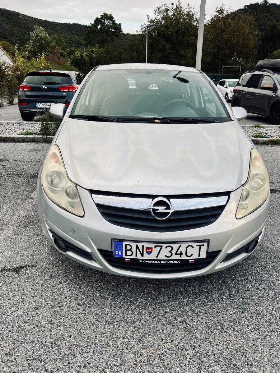 Opel Corsa D 1.4 66KW