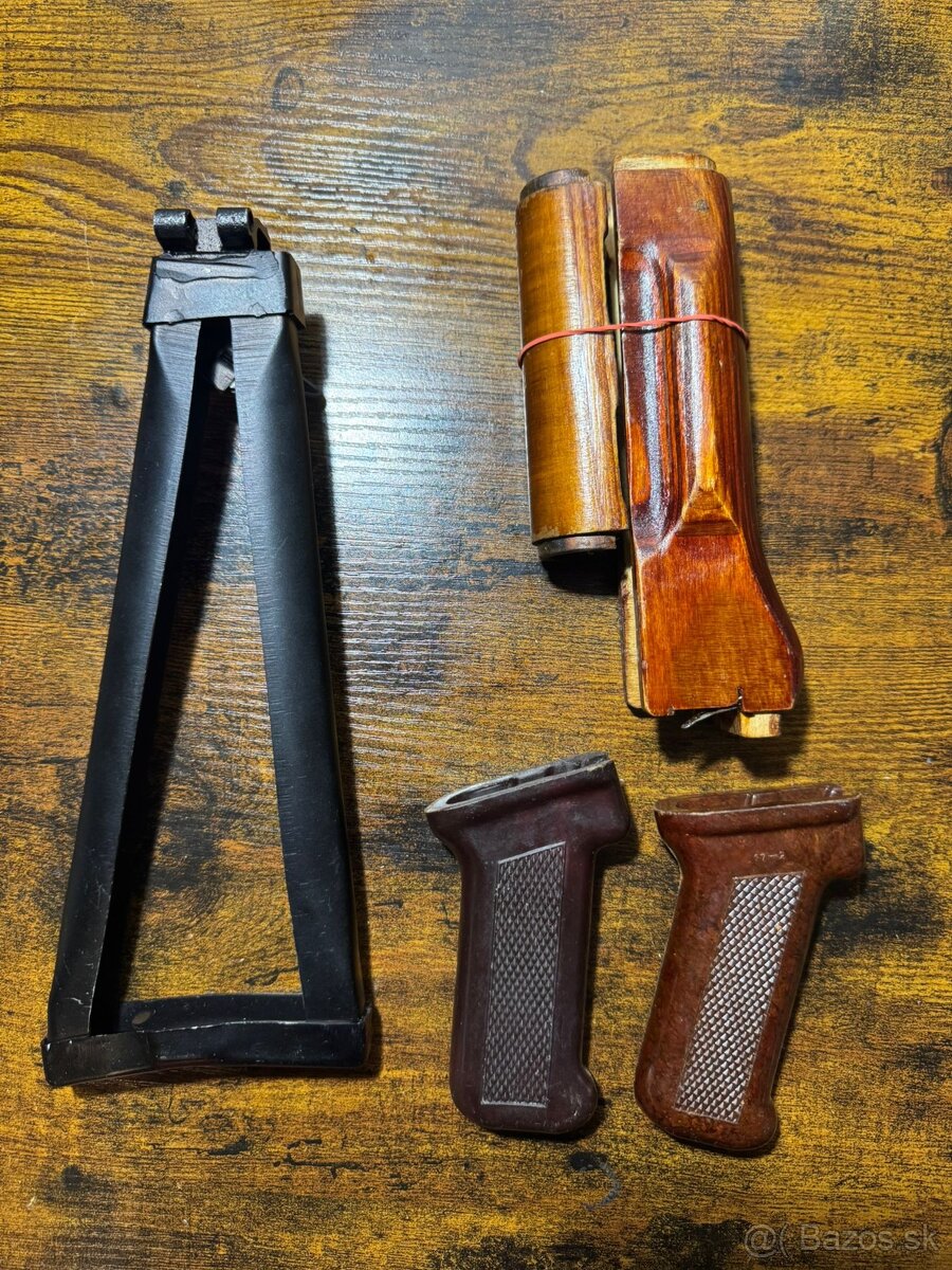 AK74 / AK105 / SAIGA - TRIANGL pažba