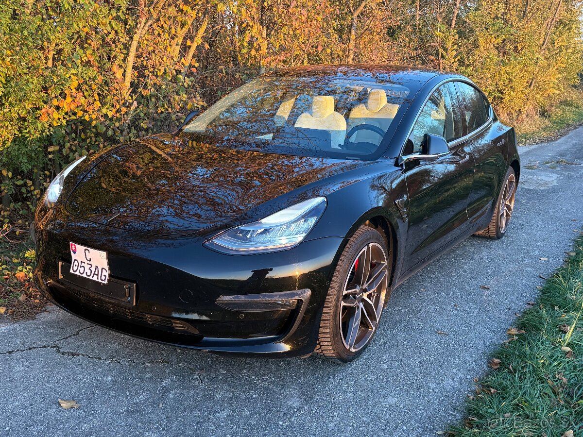Tesla MODEL 3 Long Range