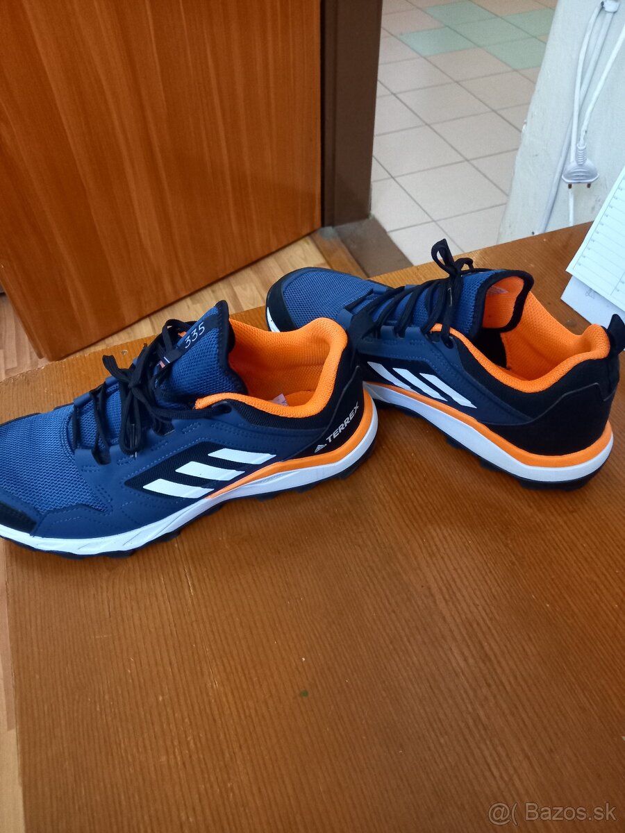 Tenisky Terrex 335