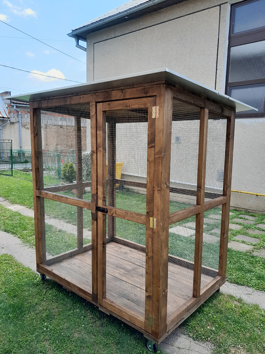 Predám značkovú farbu na drevo