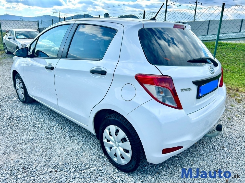 Toyota Yaris 1.3i Možná výmena/úver/leasing