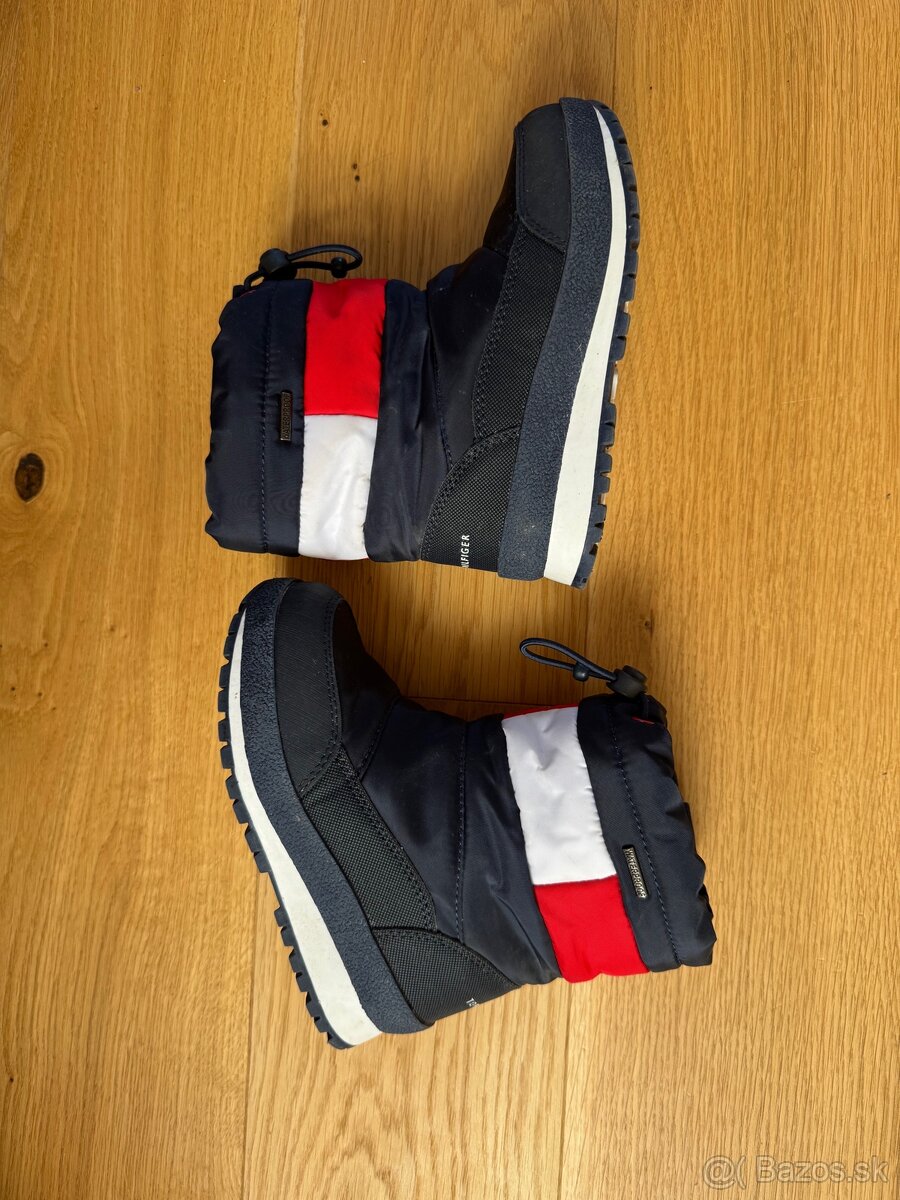 detske snehule Tommy Hilfiger v.27