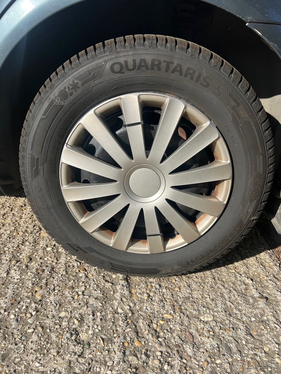 Škoda Octavia 1 plechové disky r15 celoročne gumy