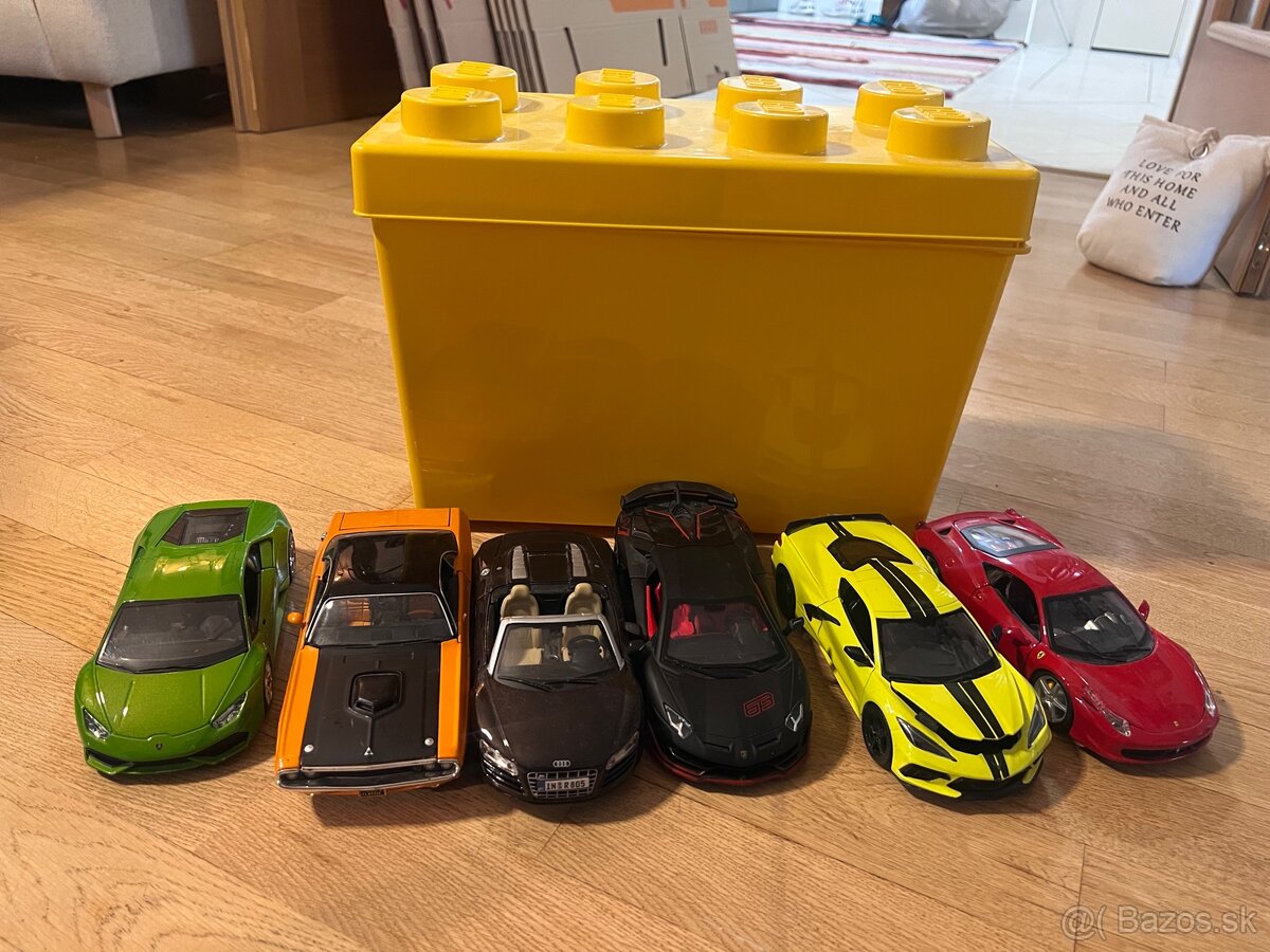 Lego box a auticka