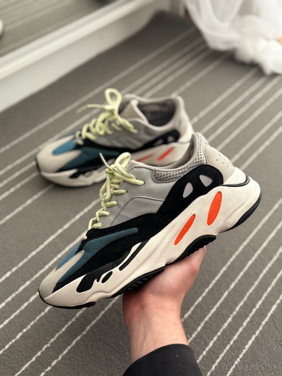 Predám Adidas yeezy 700 wave runner