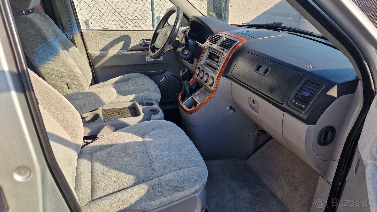 Predám KIA Carnival