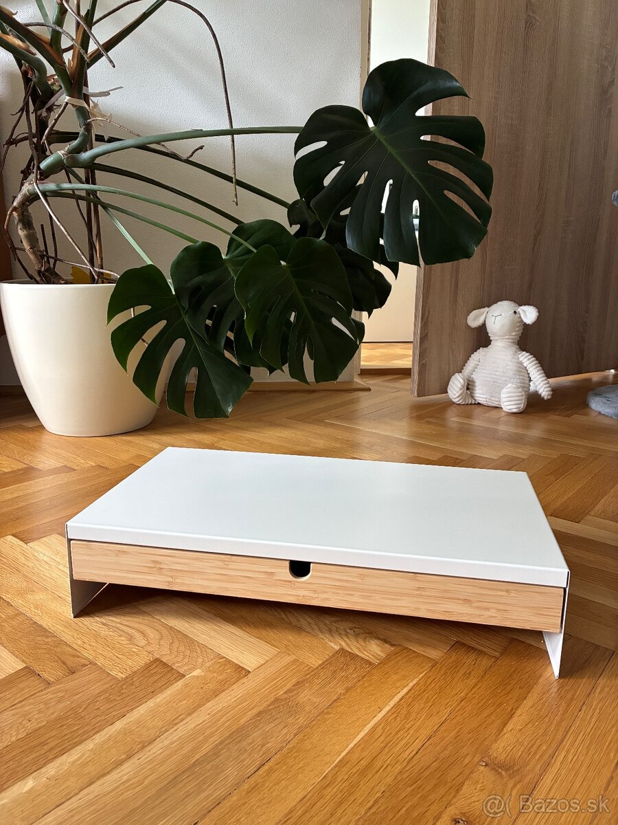 Stojan pod monitor so zásuvkou ELLOVEN
