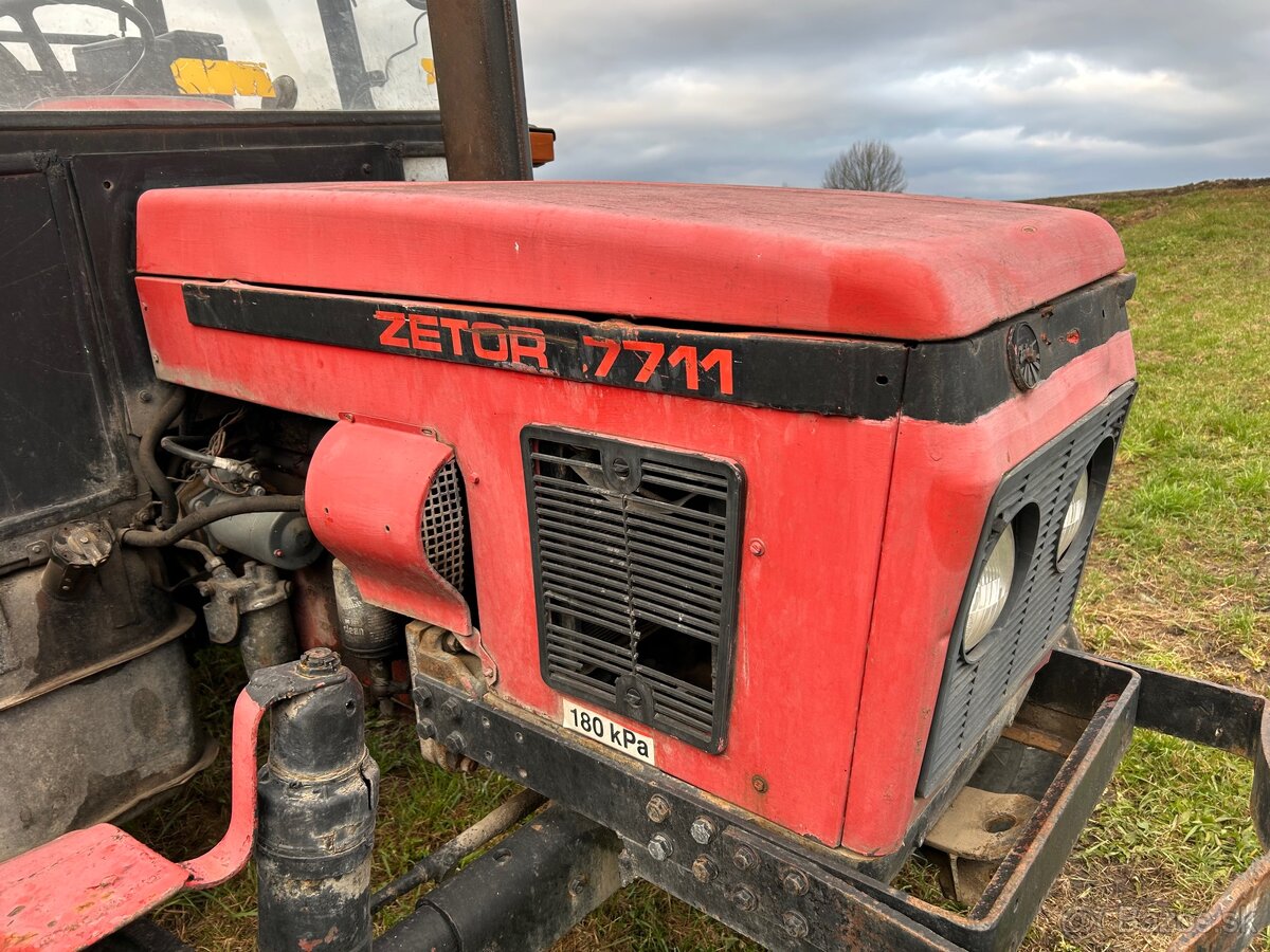 predám komplet kapotaž na zetor major