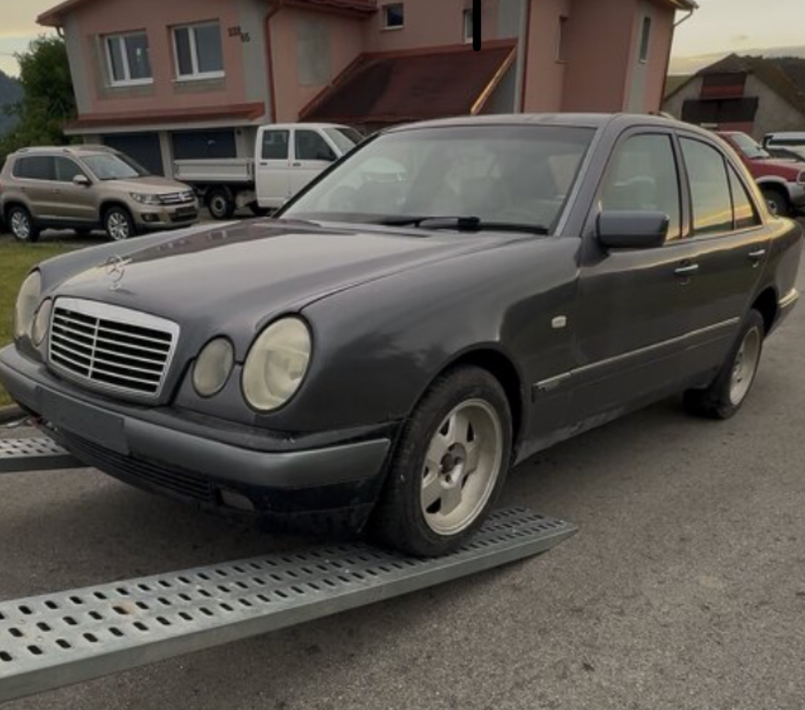 Rozpredam w210 e300d