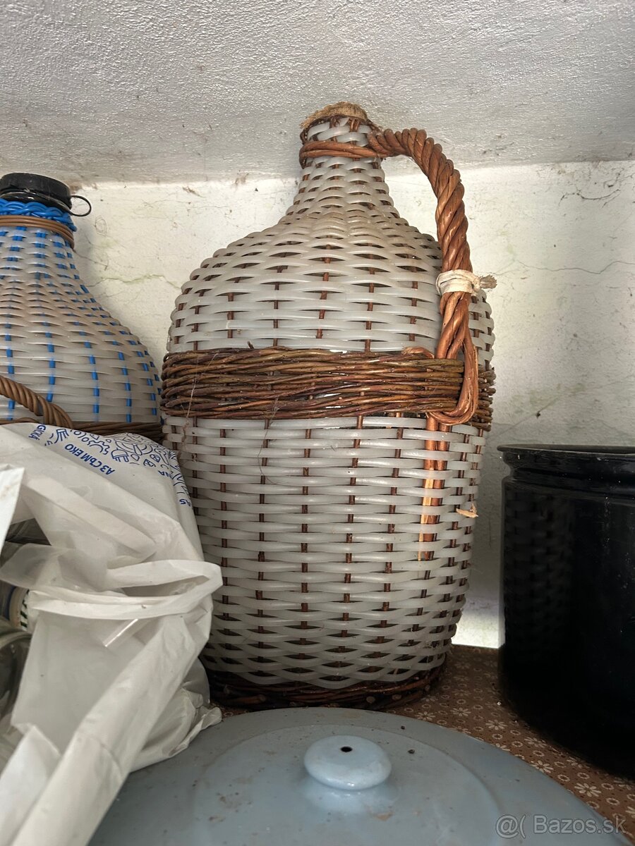 Predám opletene demizony