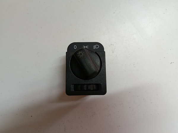 vypinac svetiel opel astra f 90437313 20€