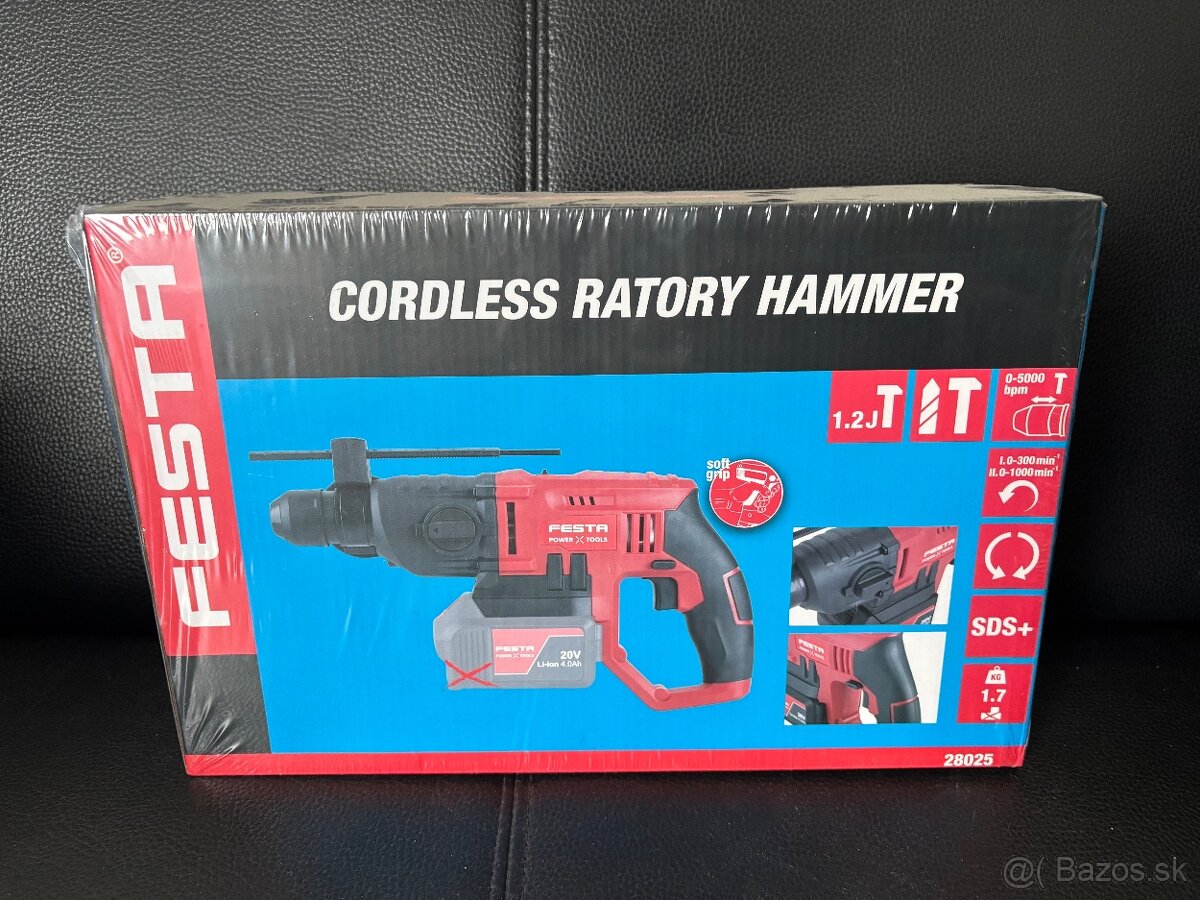 Rázový uťahovák aku