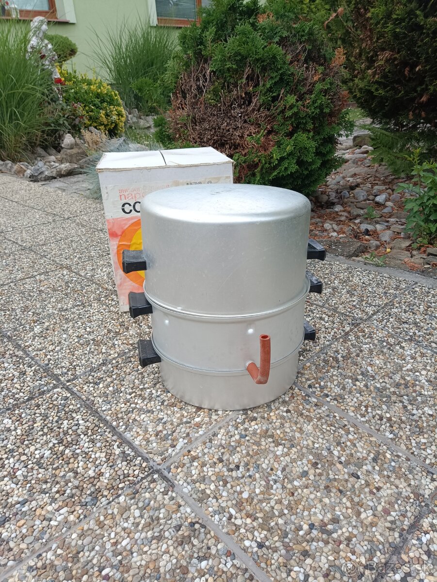 Parný odšťavovač Sokovarka