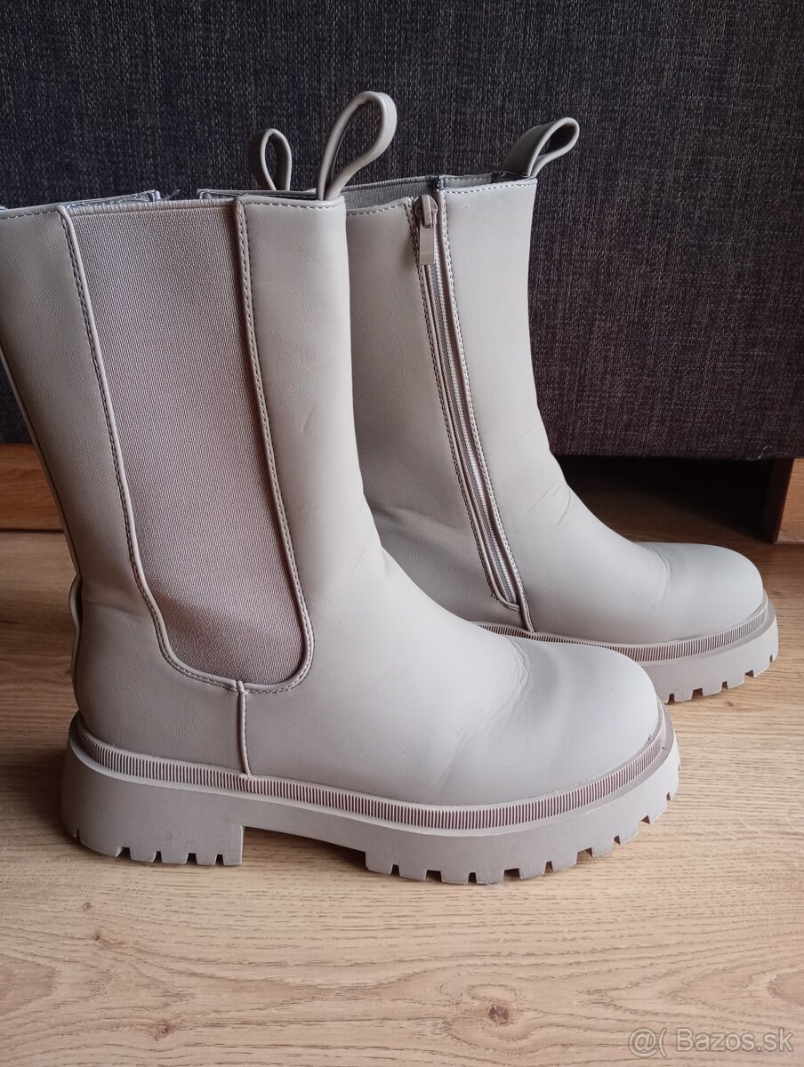 Dámske topánky v.39