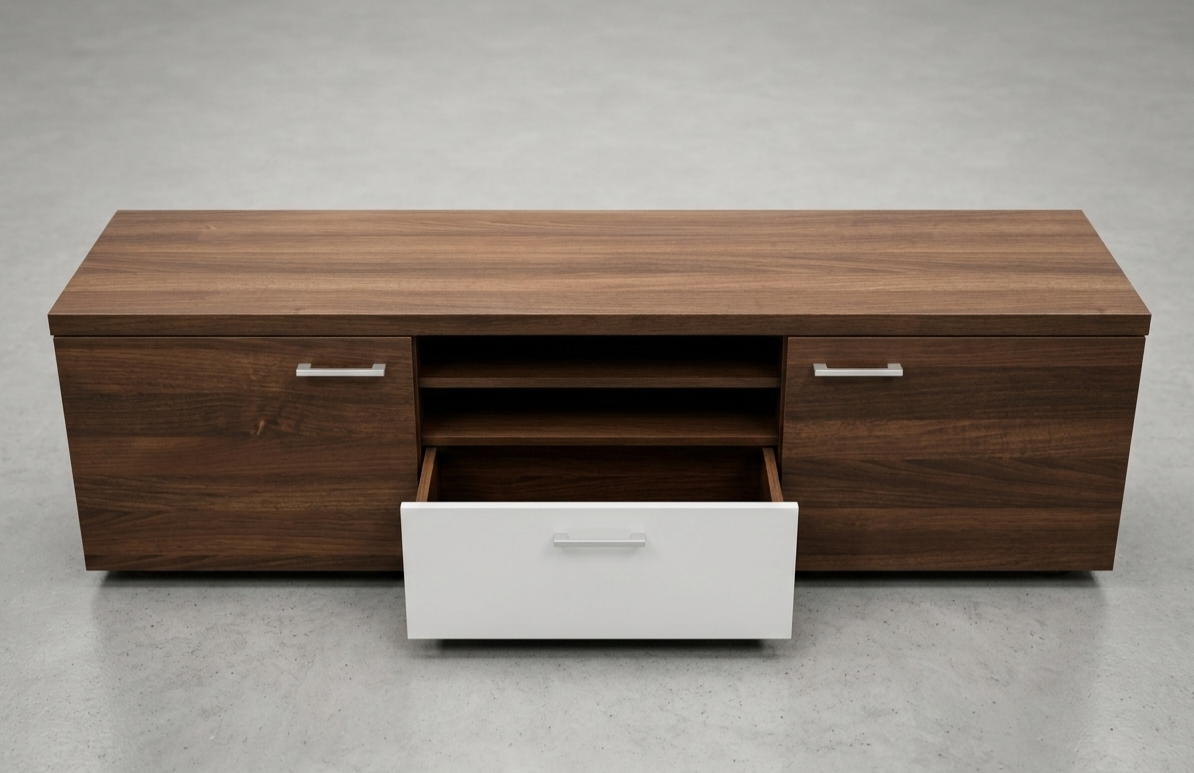 Stol, tv skrina , sedacka