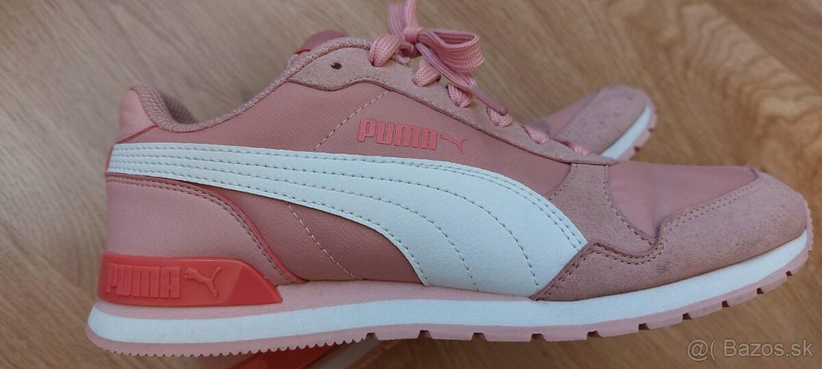 Dámske ružové tenisky Puma 37