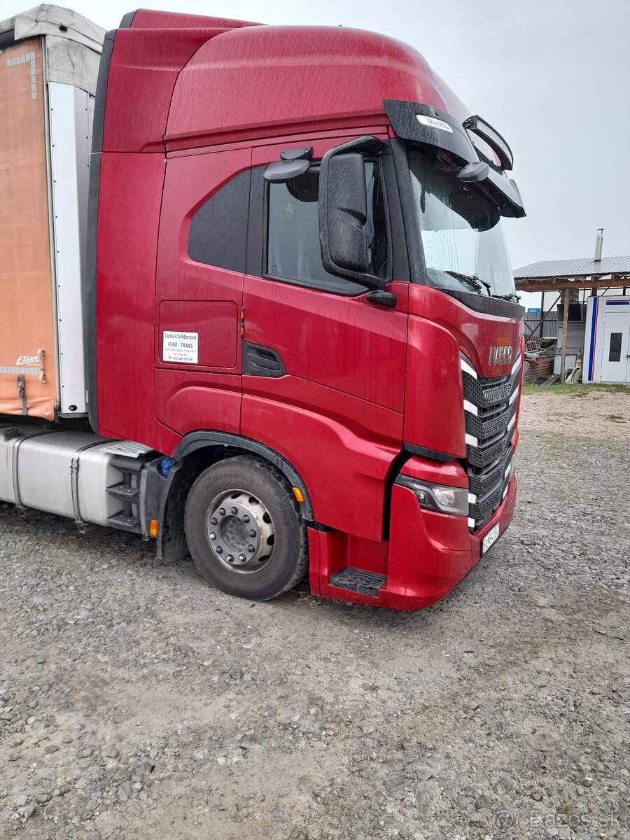 Iveco S-way