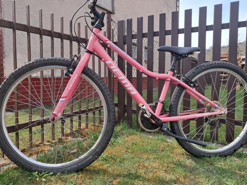 Dievčenský bicykel DEMA