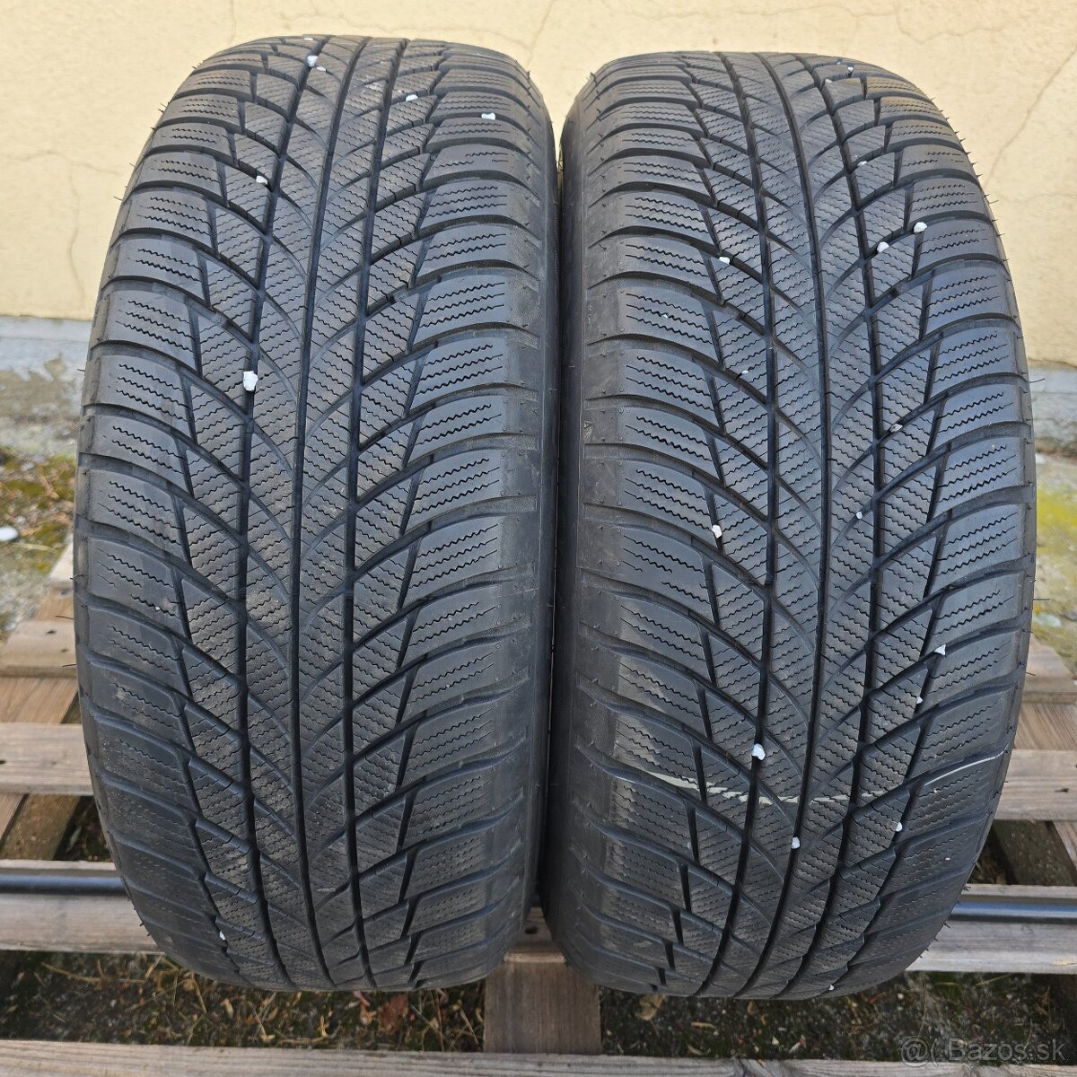 2ks ZIMNÝCH PNEUMATÍK BRIDGESTONE 225/55 R17 97H RUNFLAT