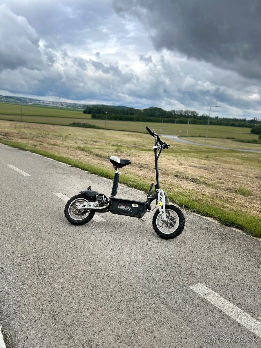 Kolobežka elektrická