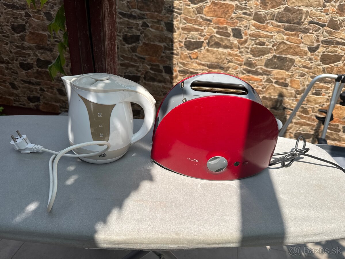 Toaster + Rychlovarná Kanvica