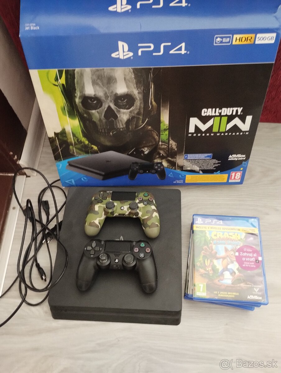 Predám Ps4 Slim s 5 hrami a dvoma ovládačmi