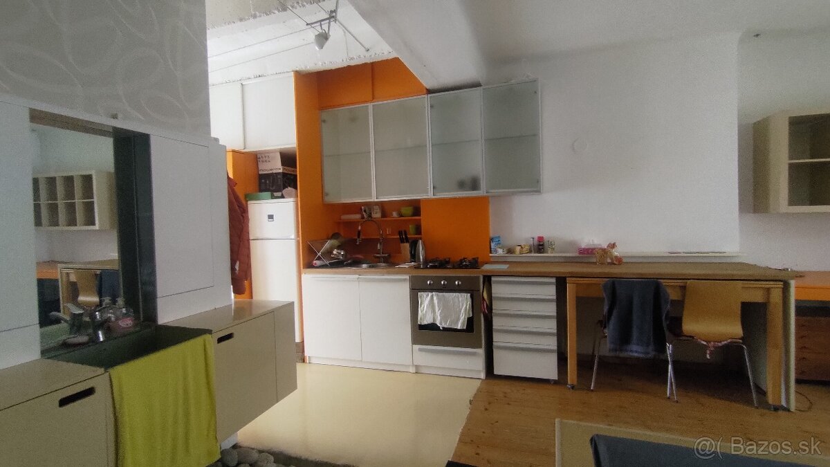 2izb. byt na Trnavskom mýte na prenájom