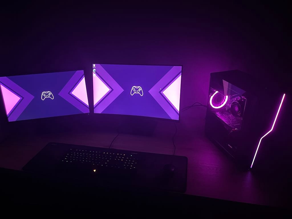 Kompletný herný set, herný pc, myš, klávesnica, 2 monitory