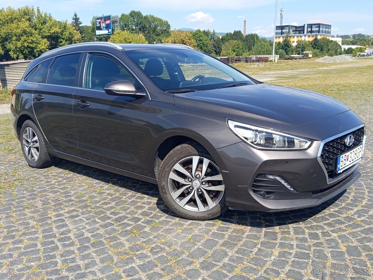 Hyundai i30 s benzínovým motorom 1.4 TGDI // Automat