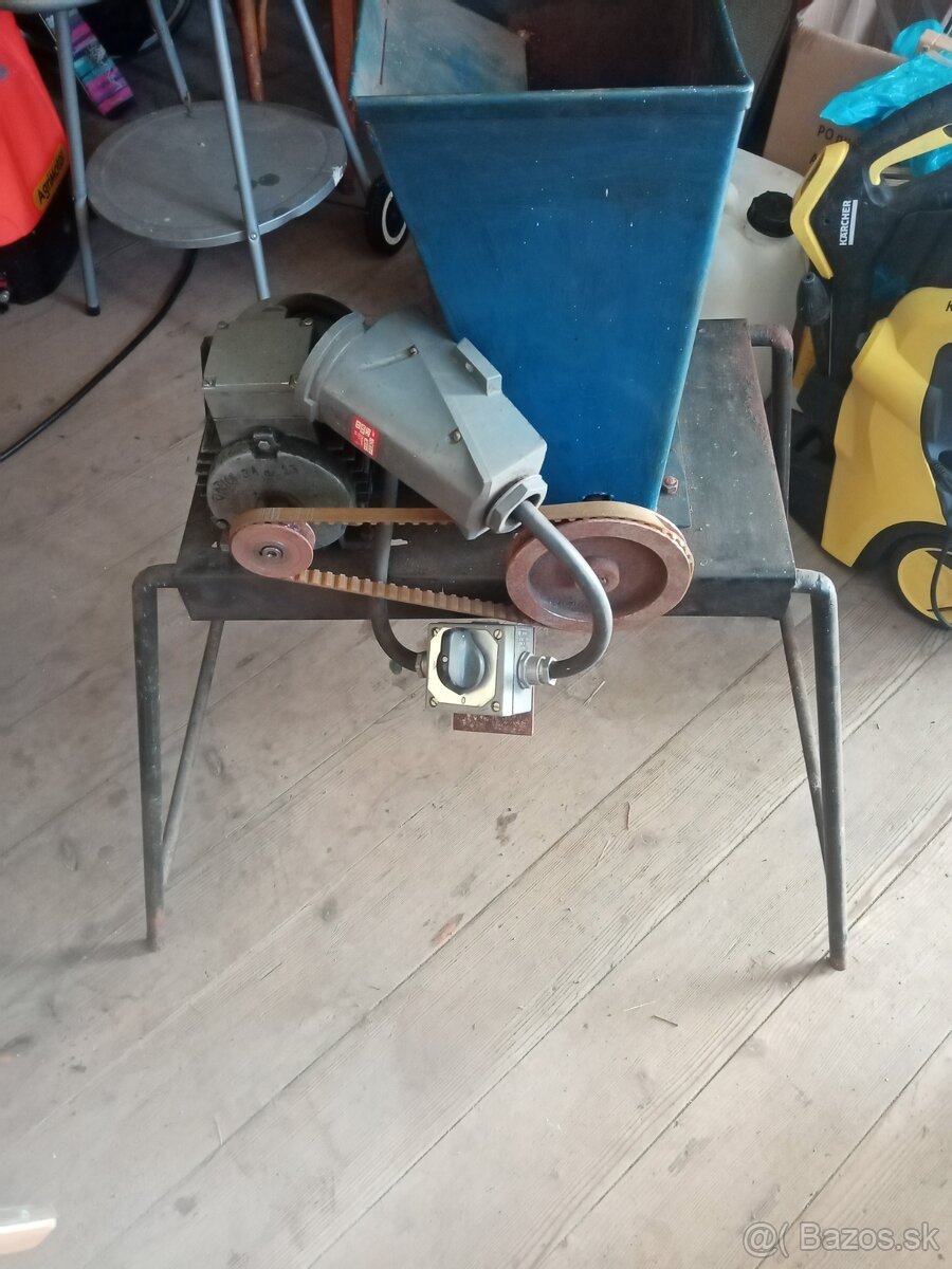 Sekačka/mlynček/rezačka na krmnu repu