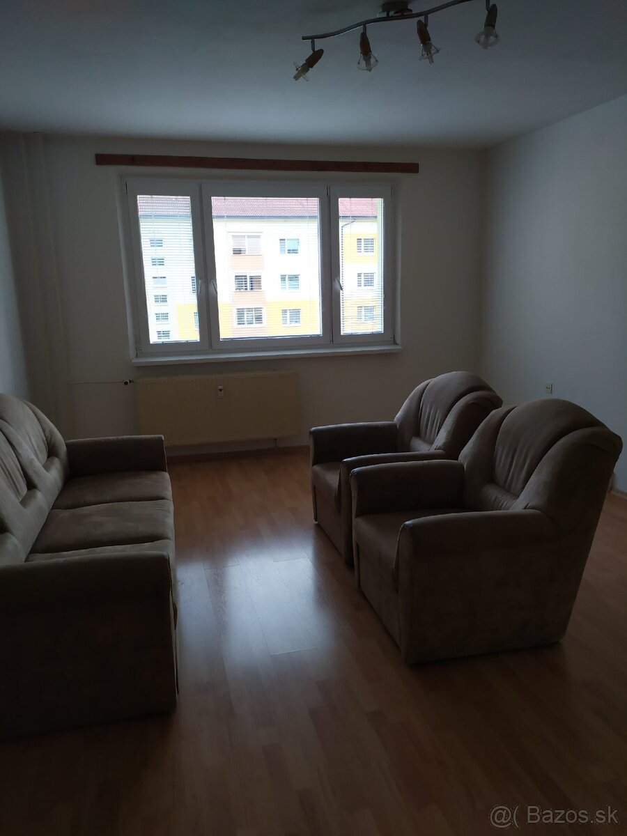 Prenájom 3.izbový byt