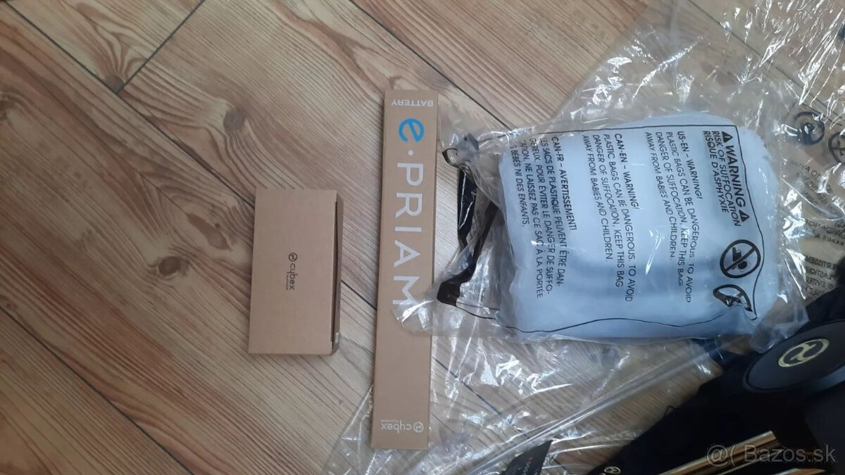 CYBEX Platinum e-Priam Jeremy Scott Wings, kočík, buggy