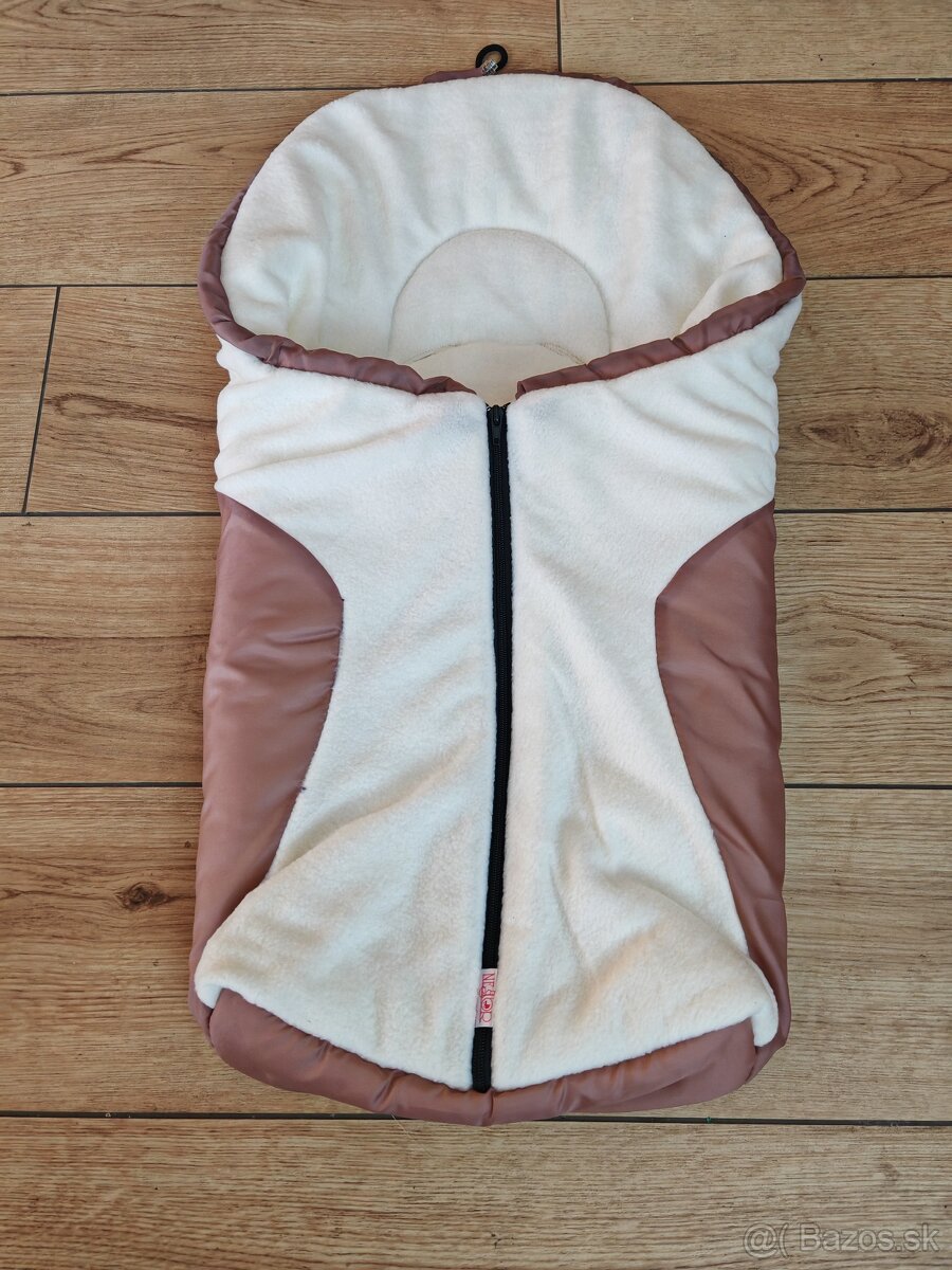 Nestor fusak farba staroružová