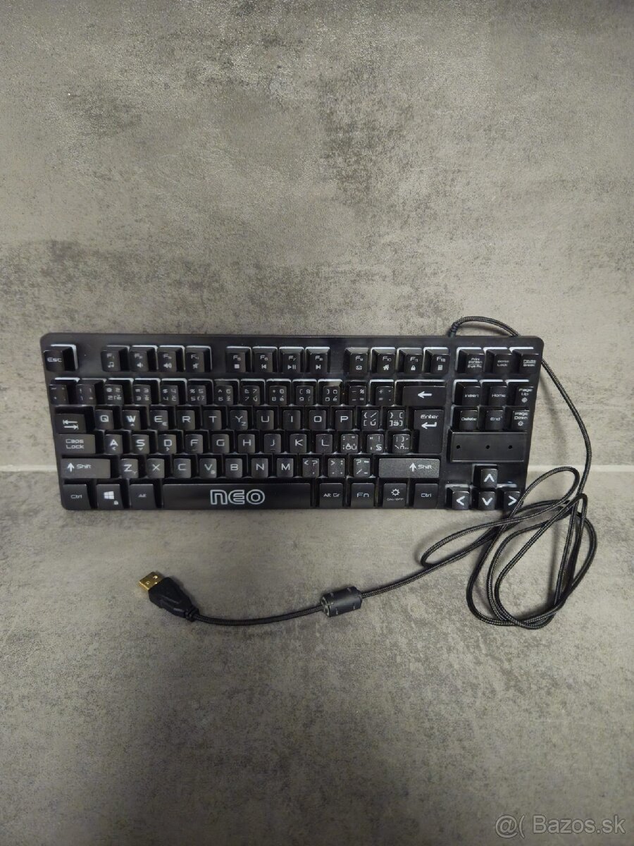 Neo compact gaming keyboard (connect it)