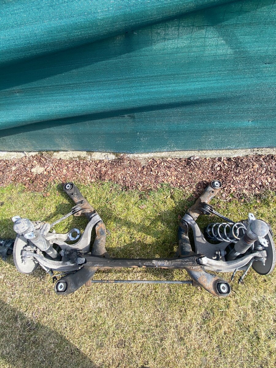 Zadná náprava audi A4 b8.5