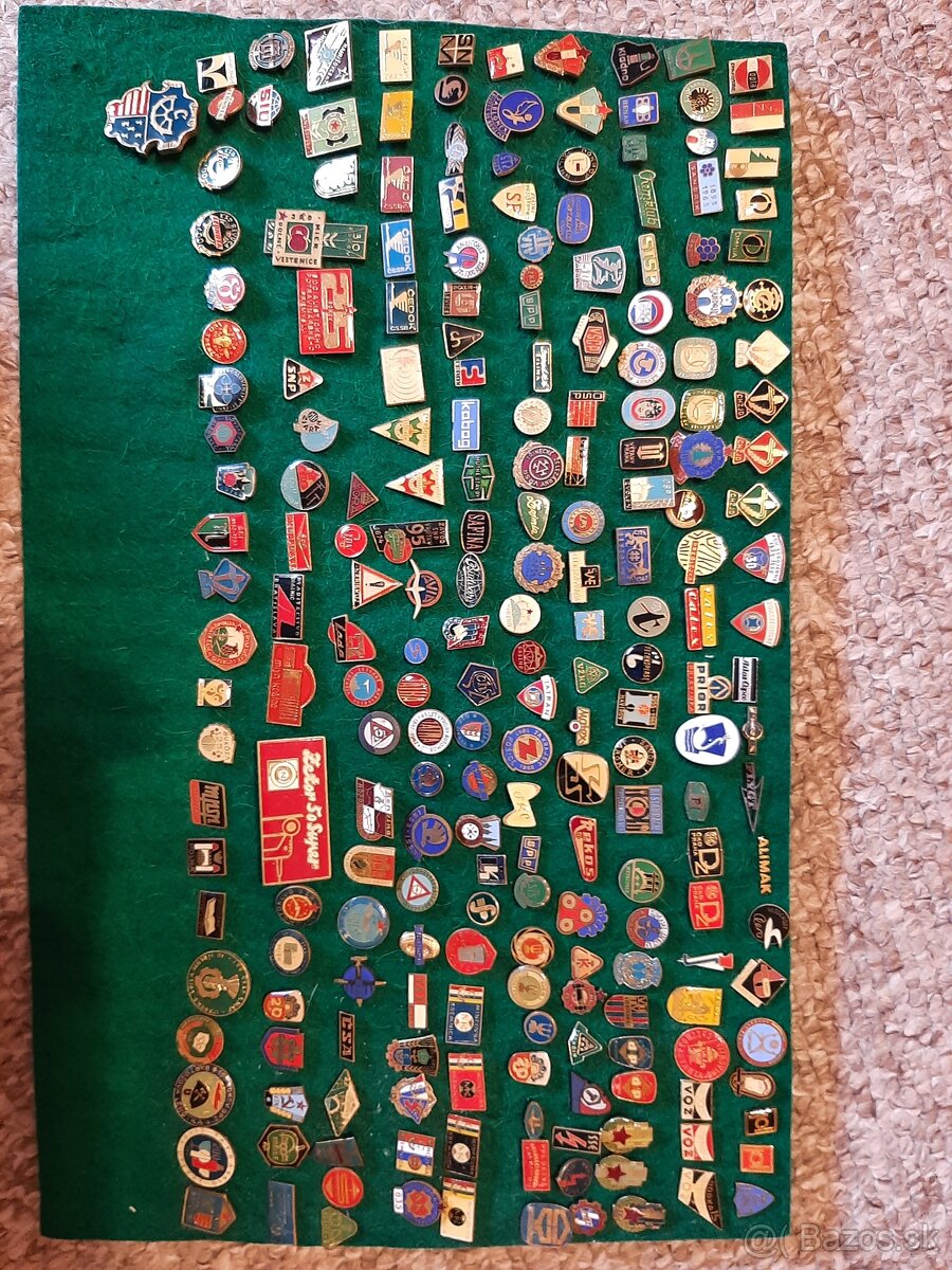 Odznaky a medaile - zbierka.