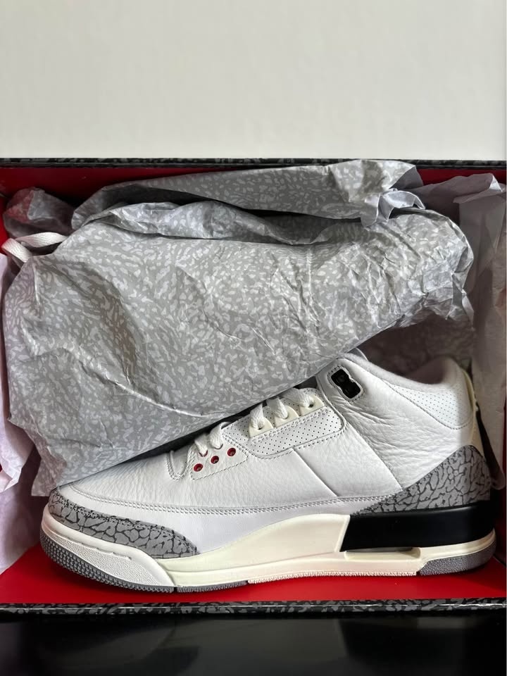 Air Jordan 3 Retro “White Cement”