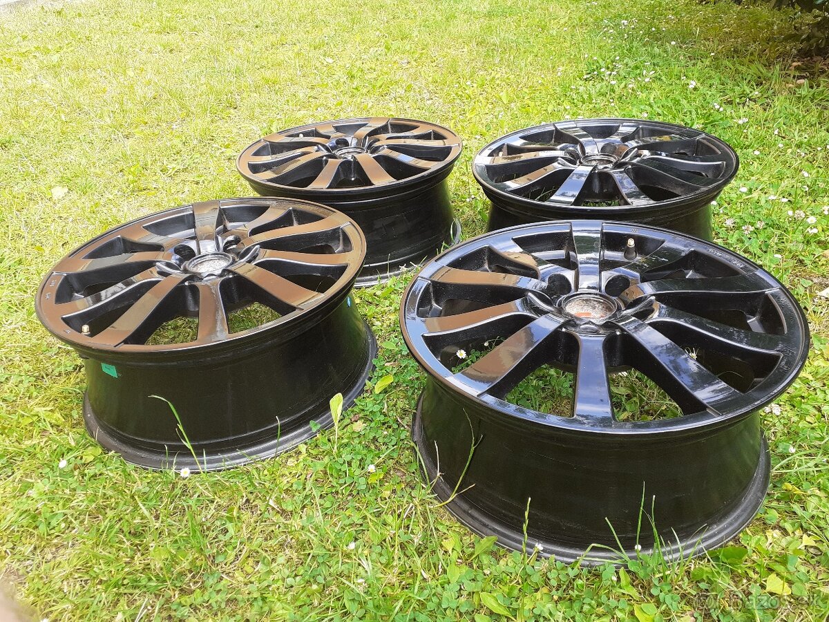 Predám hlinikové disky 17", 7J, 5x120 zmačka PLATIN