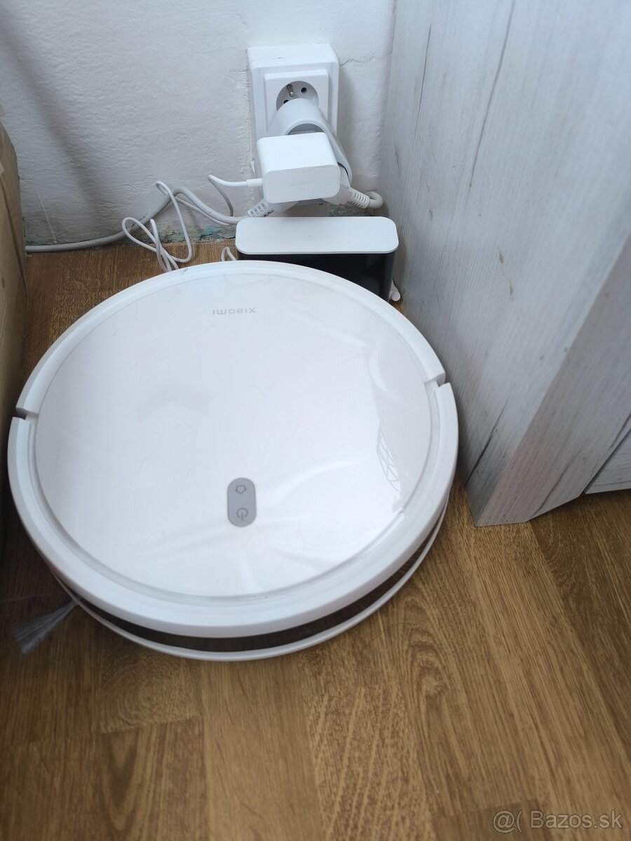 Xiaomi Vacuum E10 Robotický vysávač
